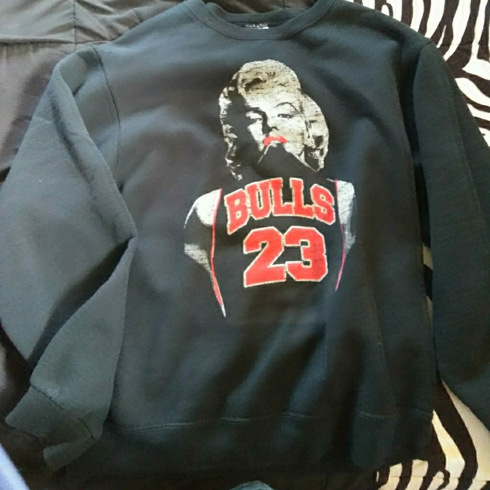 Marilyn Monroe Chicago bulls crewneck